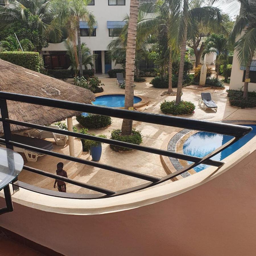 Superbe Appartement Avec Piscine, Proche Centre Ville, Restaurant, Mer Saly Exterior foto